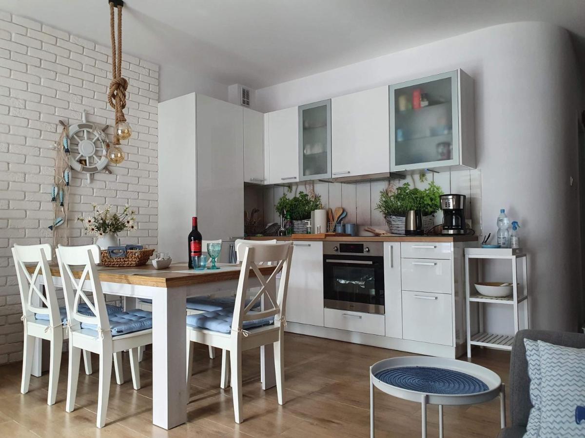 Apartament Bursztyn 波别罗沃 外观 照片