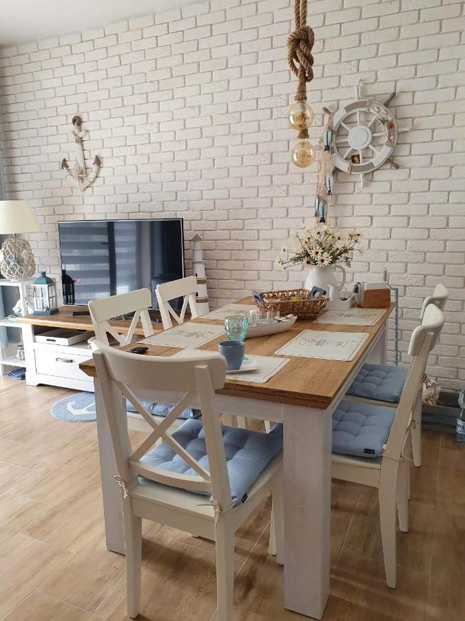 Apartament Bursztyn 波别罗沃 外观 照片