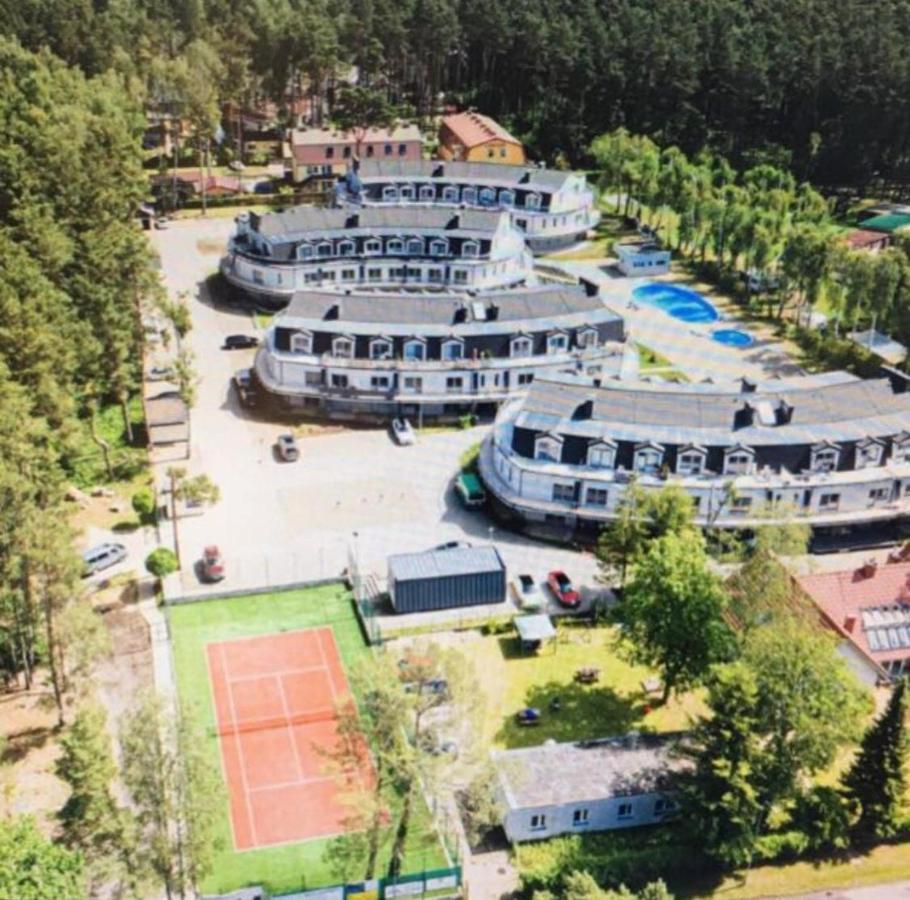 Apartament Bursztyn 波别罗沃 外观 照片